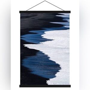 Magnetic Poster Frame Hanger, 2-pack.